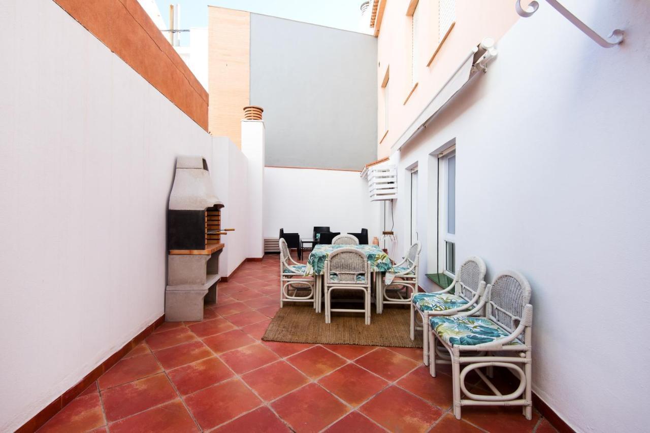 Center Location & Parking Free Apartment With Largeterrace & Bbq Málaga Esterno foto